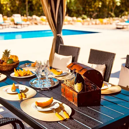 Pendo 1450- Full Private Luxury Vila *