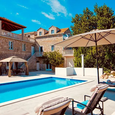 Pendo 1450- Full Private Luxury Vila *