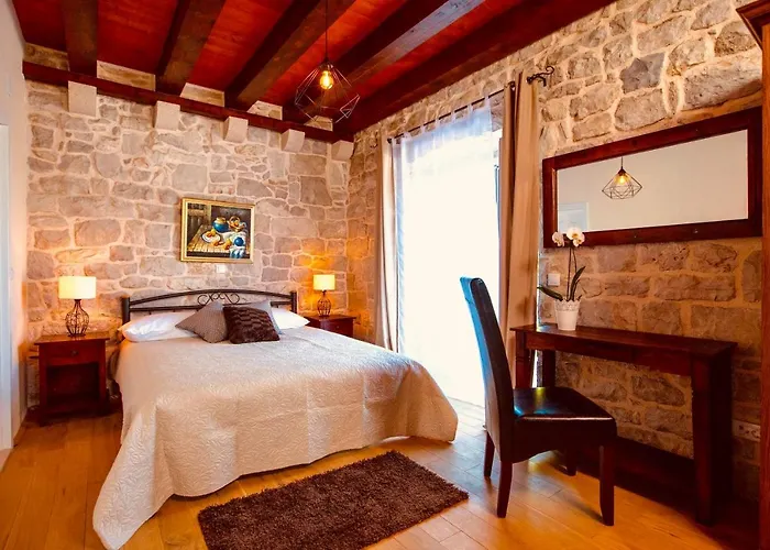 Pendo 1450- Full Private Luxury Komaji